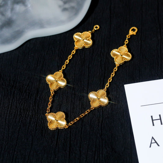 Aura Guilloché Clover Bracelet