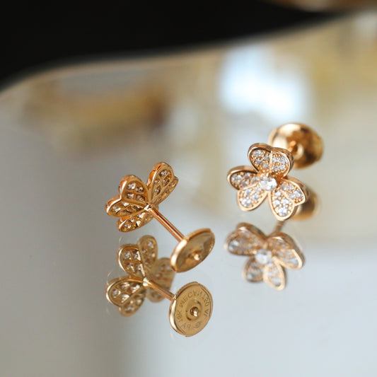 Trifolium Aura Studs