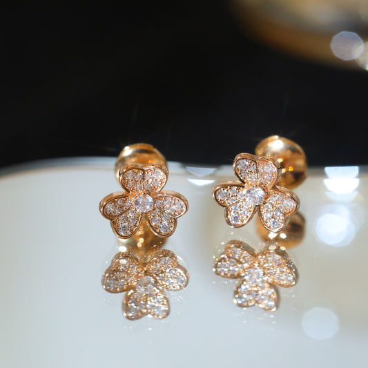 Trifolium Aura Studs