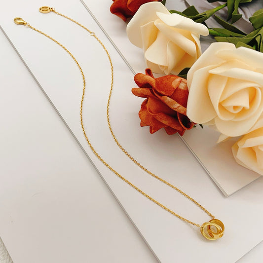 Aura Interlocking Bond Necklace