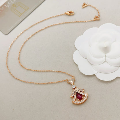 Aura Divina Tiered Pendant