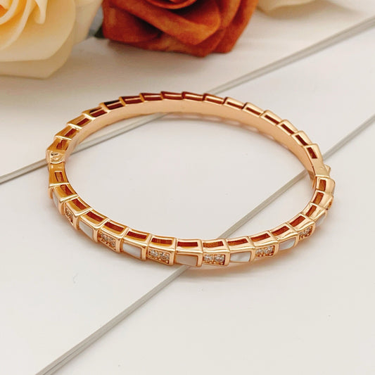 Serpenti Viper Scale Bangle