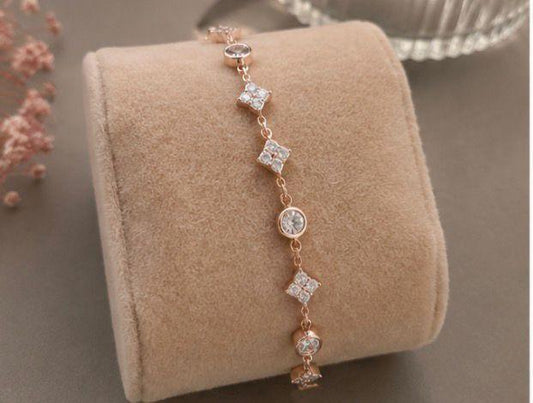 Celeste Rose Bracelet - Length 17.5 cm